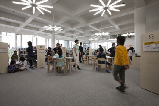 Kanazawa Umimirai Library / Coelacanth K&H Architects