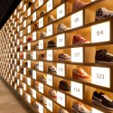 Sneakerology / Facet Studio © Katherine Lu