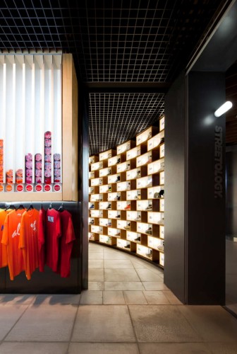 Streetology / Facet Studio