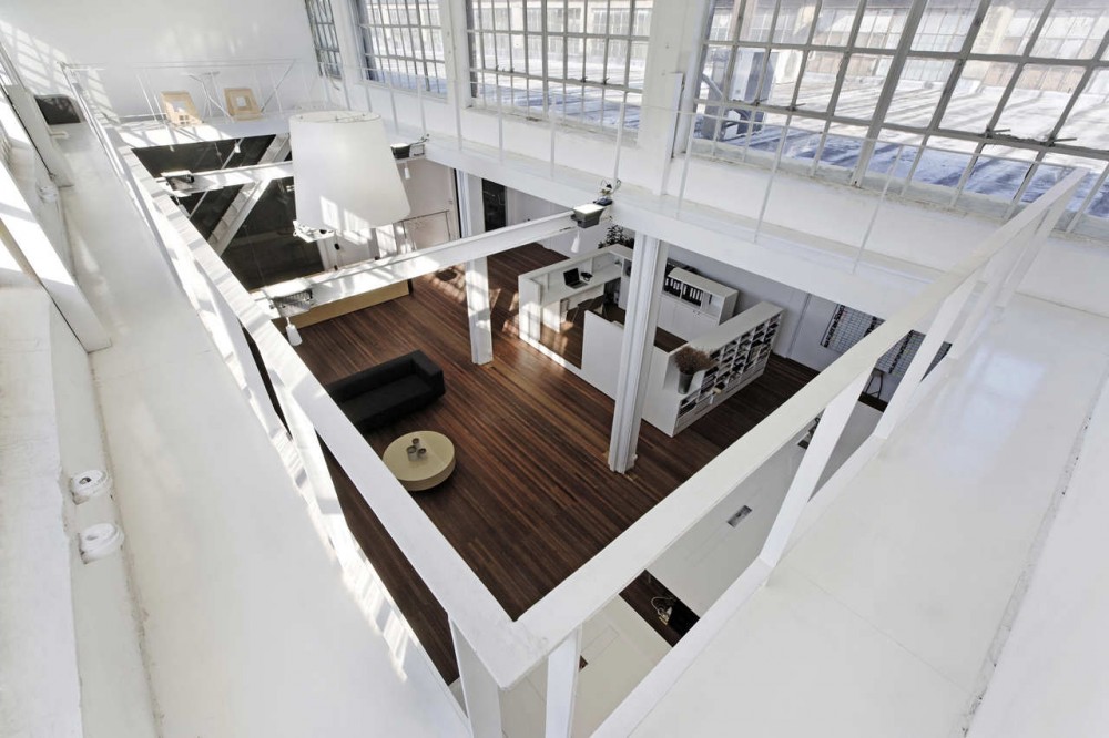 XL+ Office Space / Great City & Architecture
