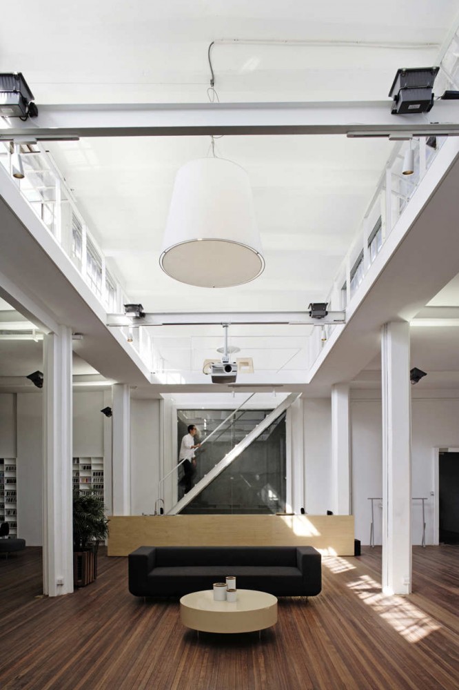 XL+ Office Space / Great City & Architecture