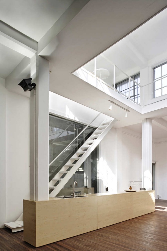 XL+ Office Space / Great City & Architecture