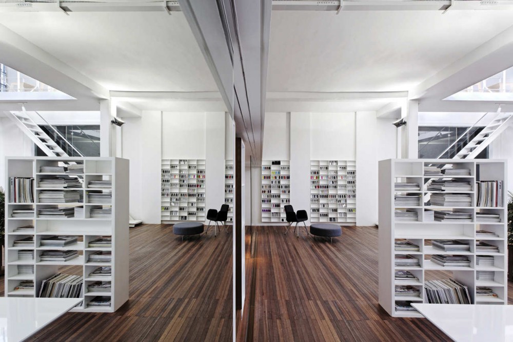 XL+ Office Space / Great City & Architecture