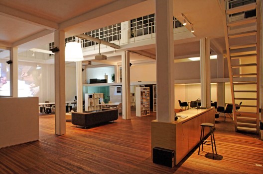 XL+ Office Space / Great City & Architecture