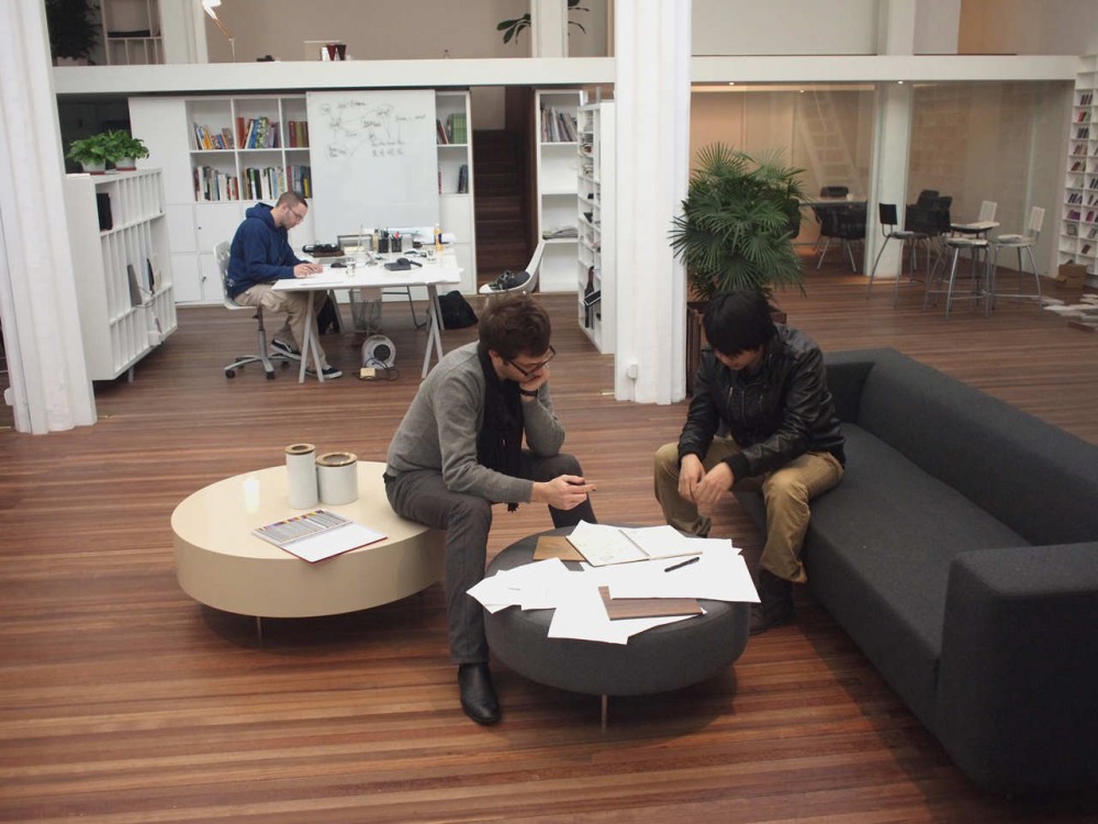 XL+ Office Space / Great City & Architecture