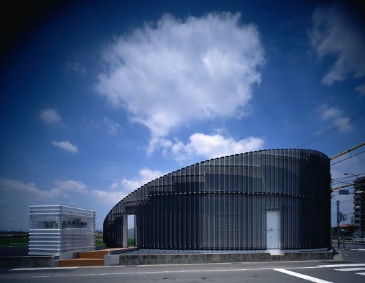 Owari Orthodontic Office / Akinari Tanaka + POI + Nawakenjimu + Lapin