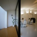 Owari Orthodontic Office / Akinari Tanaka + POI + Nawakenjimu + Lapin Owari Orthodontic Office / Akinari Tanaka + POI + Nawakenjimu + Lapin © Yuko Tada