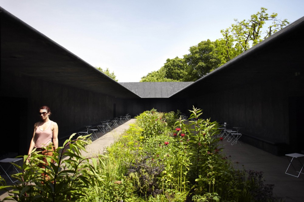 Serpentine Gallery Pavilion 2011 / Peter Zumthor