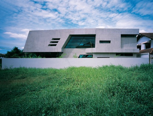 Equilibrium House / VaSLab Architecture