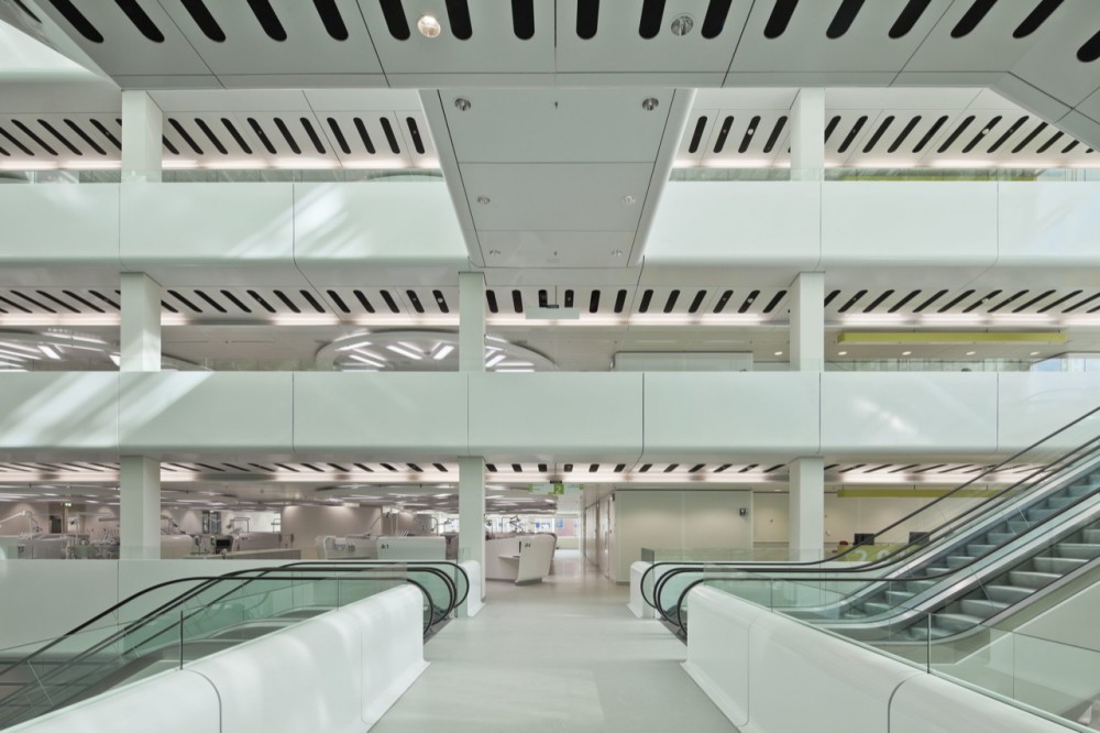 Academic Centre for Dentistry / Benthem Crouwel Architekten