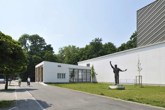 Theatre Park / Studio Kalamar