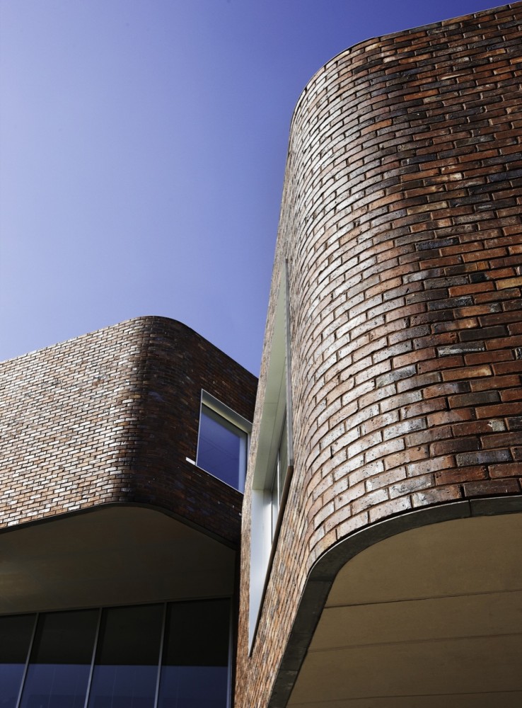 Levi Strauss High School / TANK Architectes © Julien Lanoo Levi Strauss High School / TANK Architectes © Julien Lanoo
