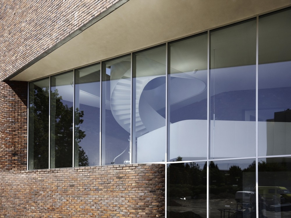 Levi Strauss High School / TANK Architectes