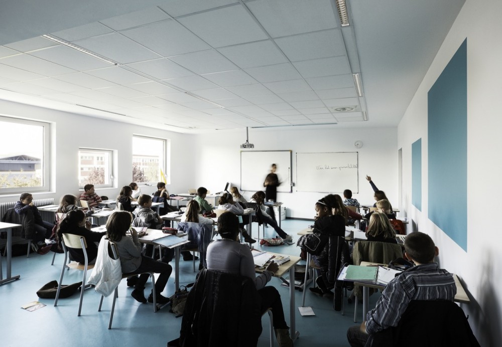 Levi Strauss High School / TANK Architectes © Julien Lanoo Levi Strauss High School / TANK Architectes © Julien Lanoo