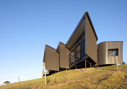 Bryden House / BVN Architecture, Daniel R. Fox Architects