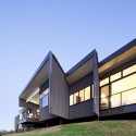 Bryden House / BVN Architecture, Daniel R. Fox Architects