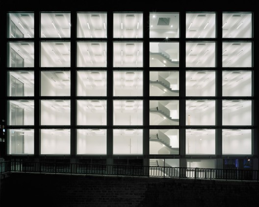 ECA - OAI Office Building / Personeni Raffaele Schärer Architectes
