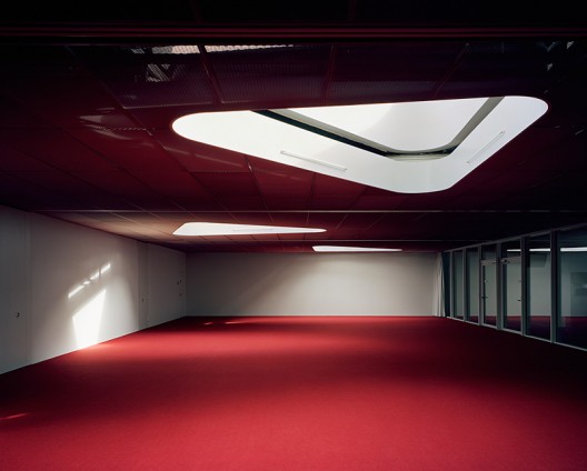 ECA - OAI Office Building / Personeni Raffaele Schärer Architectes