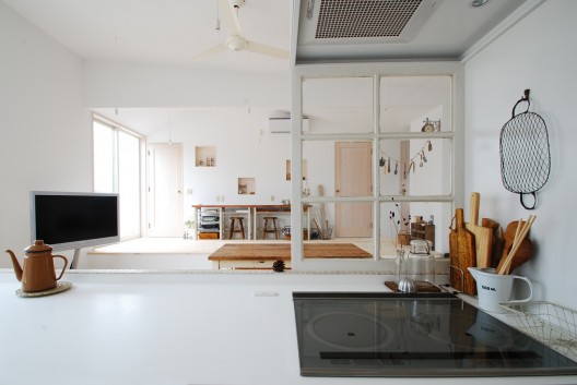 Duplex House in Hiratsuka / LEVEL Architects
