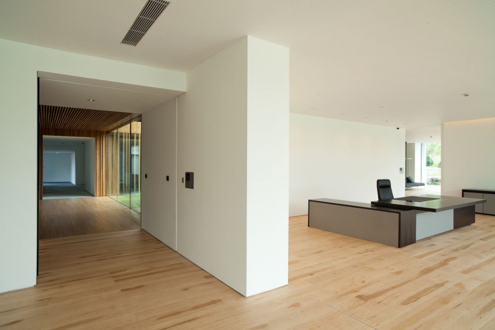 NJFS CEO Office / EXH Design
