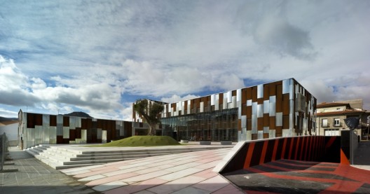 Vélez-Rubio Health Center / Elap Arquitectos