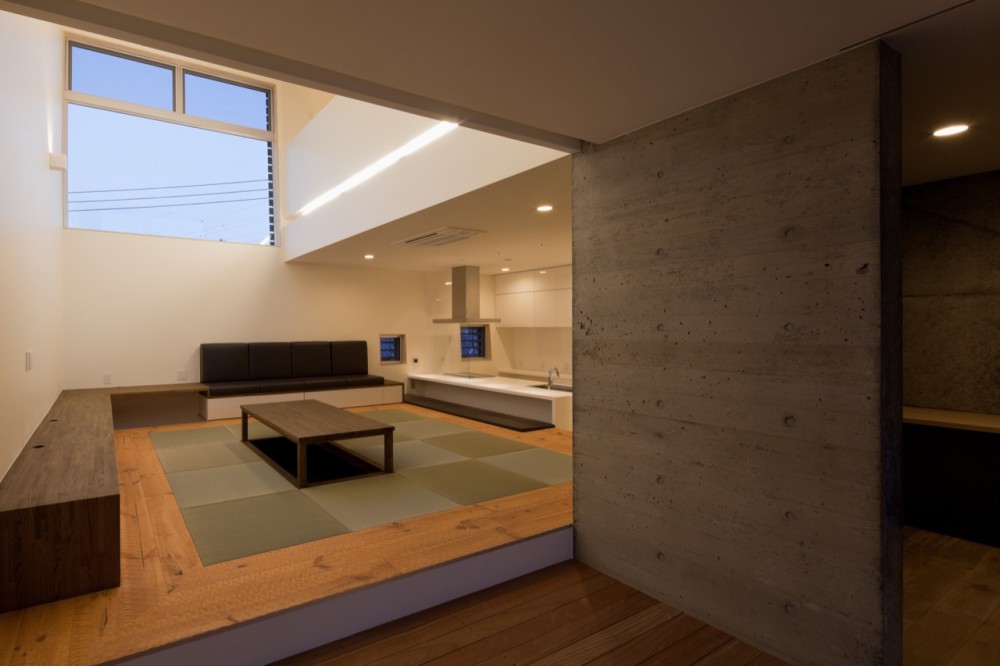 House in Fuji / LEVEL Architects