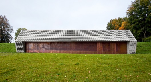 Water Reservoir / Berrel Berrel Krautler