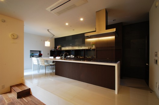 House in Togoshi / LEVEL Architects