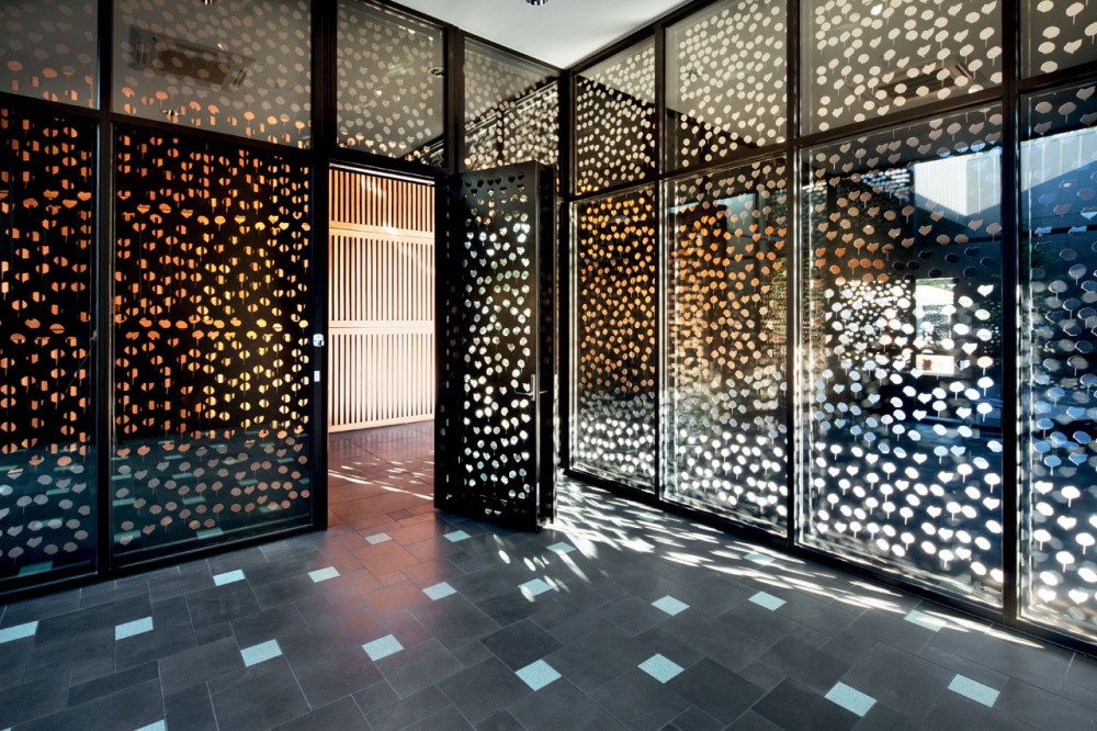 Puckapunyal Military Area Memorial Chapel / BVN Architecture