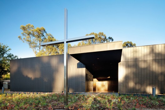 Puckapunyal Military Area Memorial Chapel / BVN Architecture