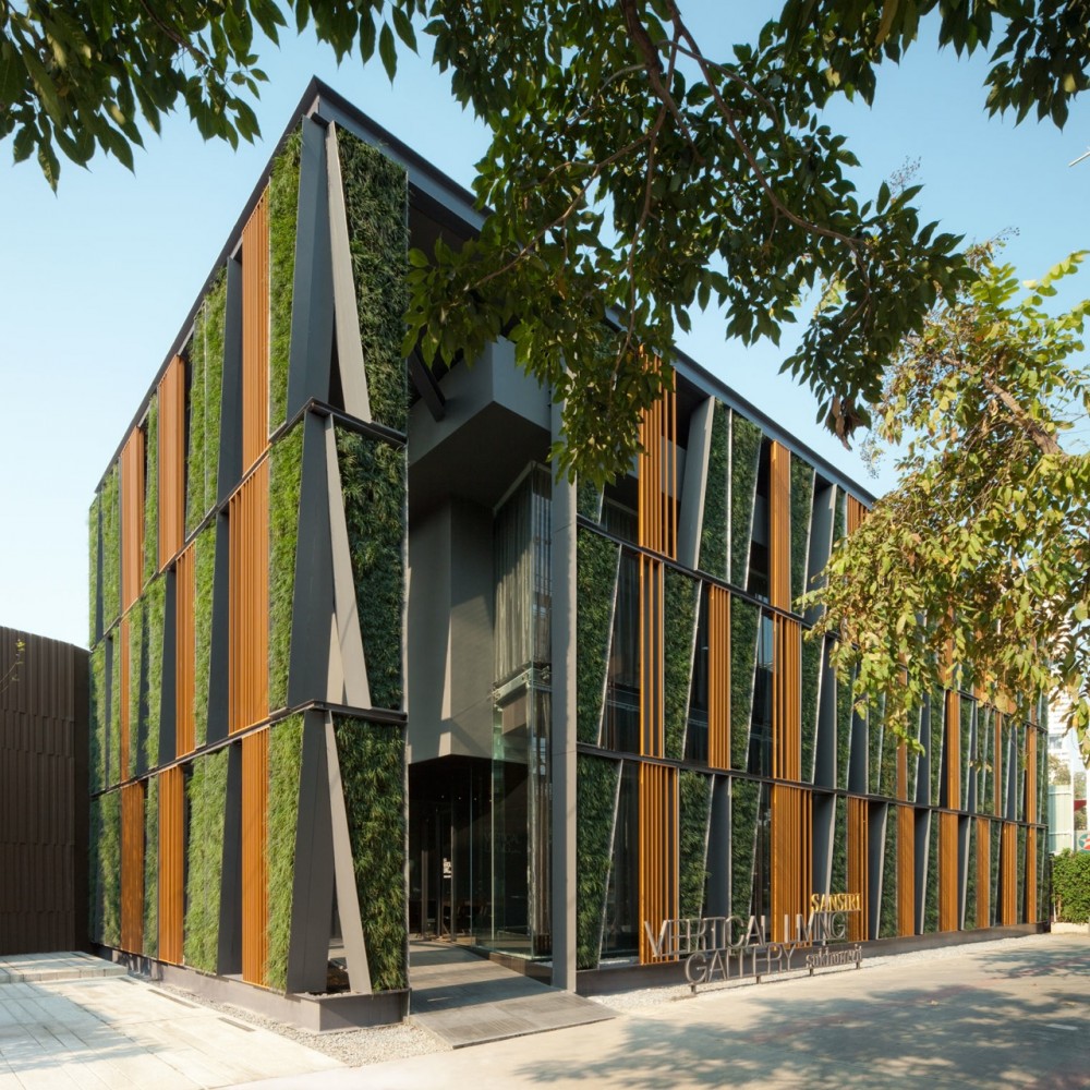 Vertical Living Gallery / Shma + Sansiri PCL + SdA