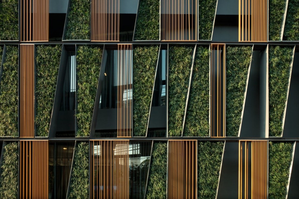 Vertical Living Gallery / Shma + Sansiri PCL + SdA
