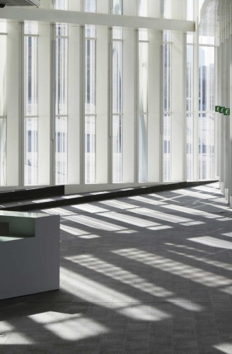 Torre Diagonal Zero Zero / EMBA
