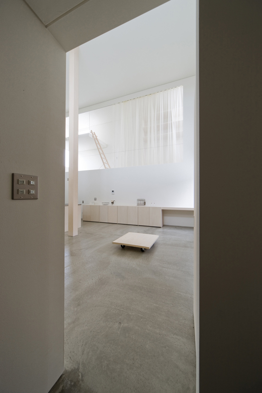 House of Trough / Jun Igarashi Architects