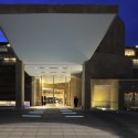 Desert Hotel / Estudio Larrain Desert Hotel / Estudio Larrain © Guy Wenborne