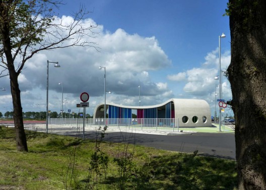 Busstop Park+Ride Citybus / LYVR