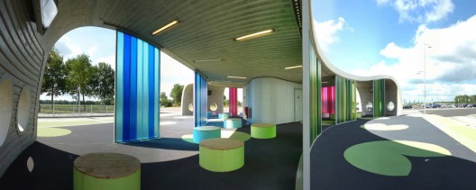 Busstop Park+Ride Citybus / LYVR