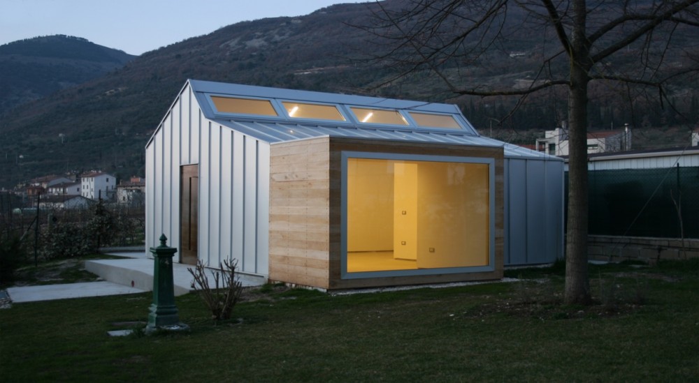 Dependance House / SPEDstudio