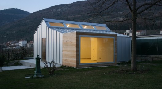 Dependance House / SPEDstudio