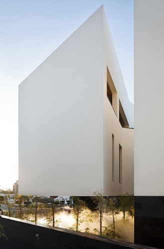 Secret House / AGi Architects