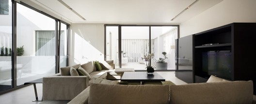 Secret House / AGi Architects