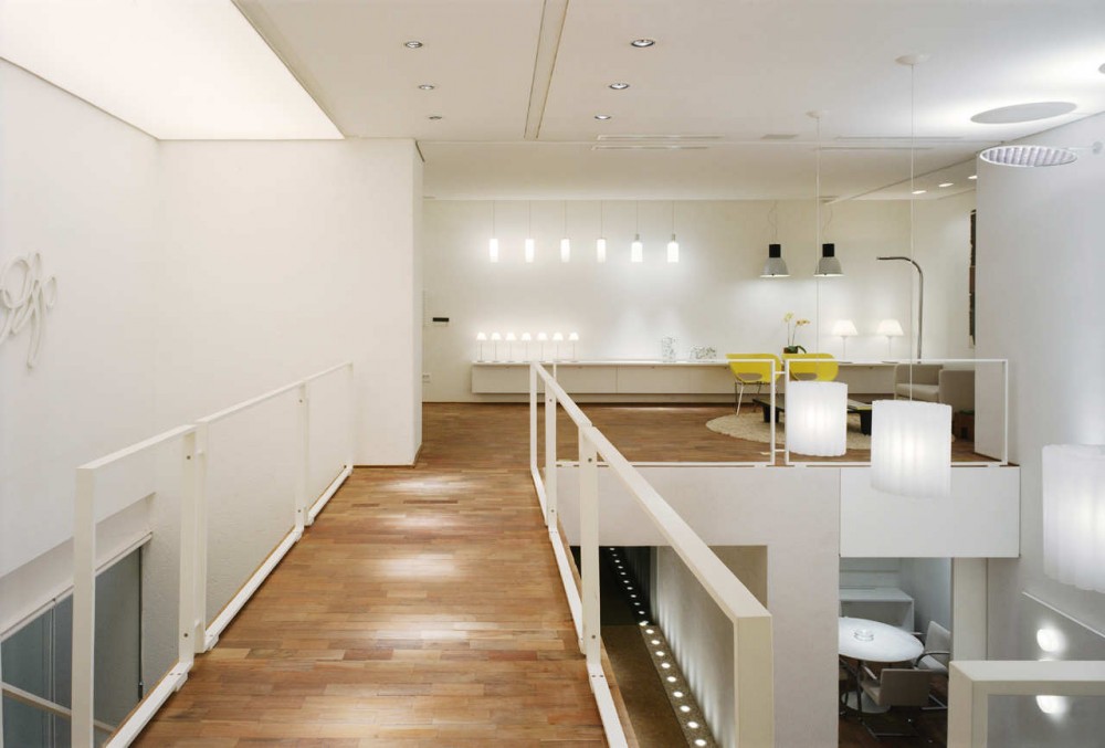 Lumini Shop / Rocco, Vidal + arquitetos