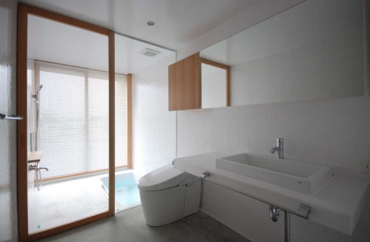 Residence In Kishigawa / Mitsutomo Matsunami