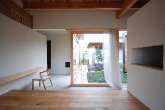 Residence In Kishigawa / Mitsutomo Matsunami