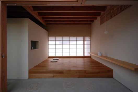 Residence In Kishigawa / Mitsutomo Matsunami