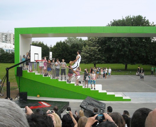 Trimo Urban Crash 2011: Opening of the Winning Life Stand