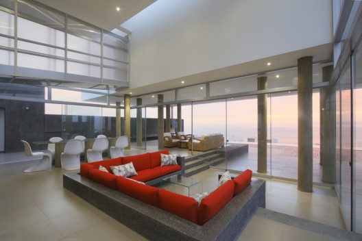 Beach House Q / Longhi Architects