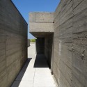Leça Swimming Pools / Alvaro Siza Leça Swimming Pools / Alvaro Siza Photo by Velcro - http://www.flickr.com/photos/7666989@N04/