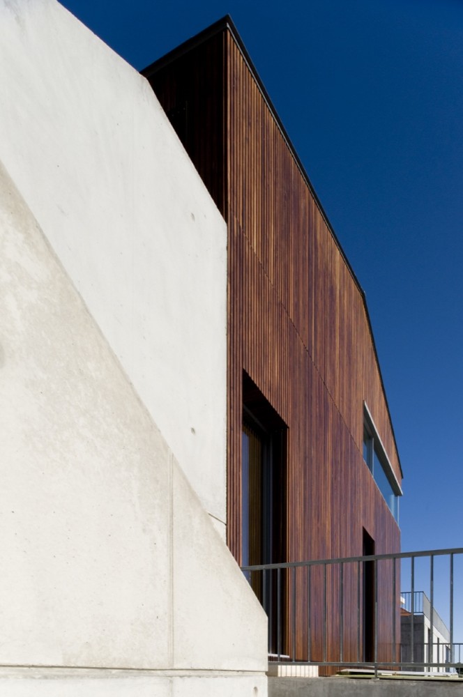 Estoril House / Frederico Valsassina Arquitectos