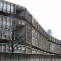 Robin Hood Gardens / Alison and Peter Smithson (5) Photo by Amanda Vincent-Rous - http://www.flickr.com/photos/51746218@N03/